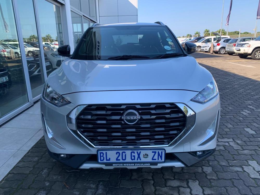 Nissan Magnite 1.0T Acenta CVT, image 2