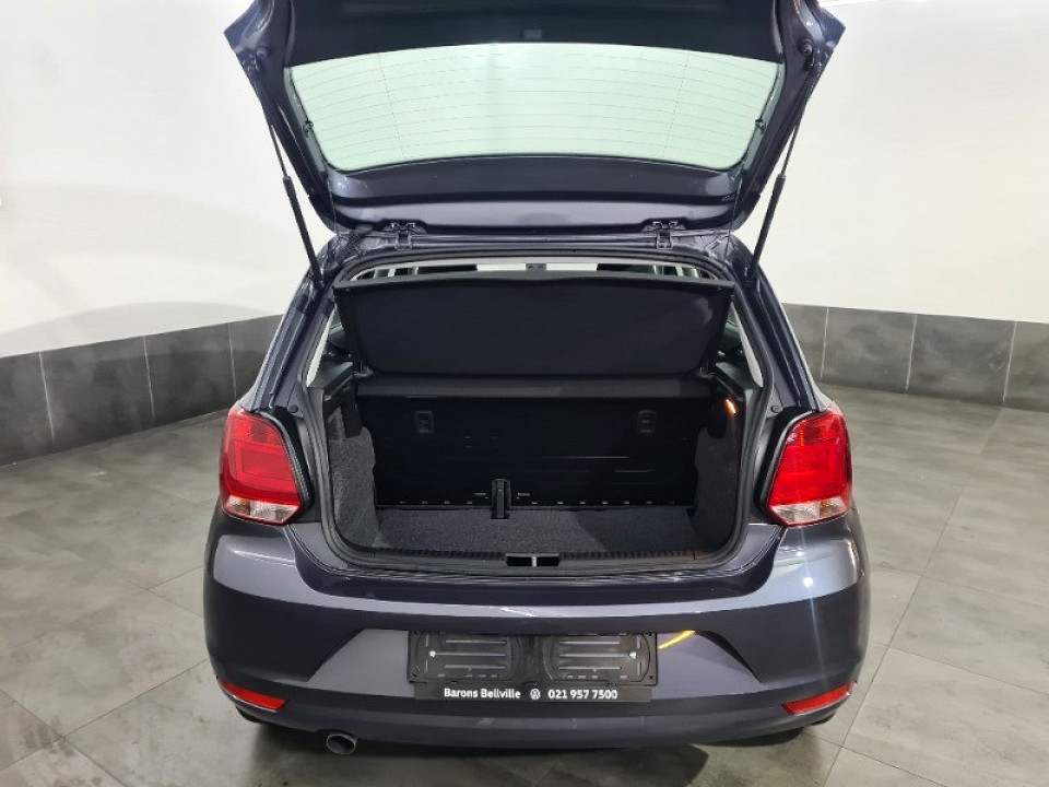 VOLKSWAGEN POLO VIVO 1.4 (5DR), image 2