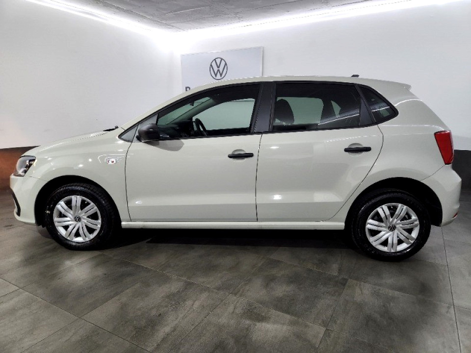 VOLKSWAGEN POLO VIVO 1.4 (5DR), image 2