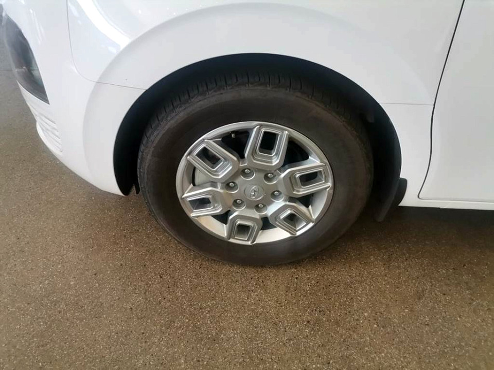 HYUNDAI STARIA 2.2D EXECUTIVE A/T , image 2