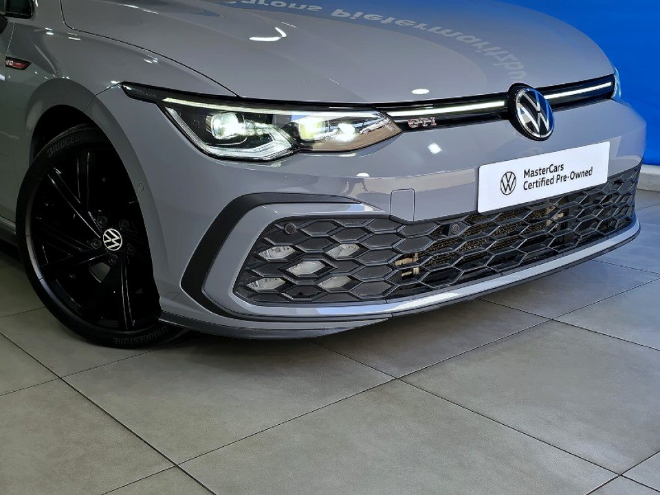 Volkswagen Golf 8 GTi  2.0 TSI DSG, image 2