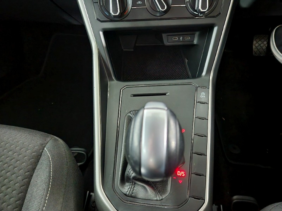 VOLKSWAGEN POLO 1.0 TSI COMFORTLINE DSG, image 2