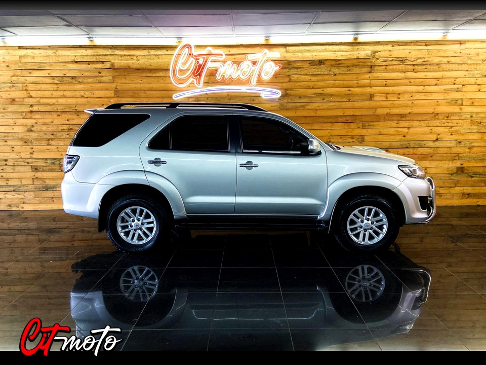 Toyota Fortuner 3.0D-4D 4x4 auto, image 2