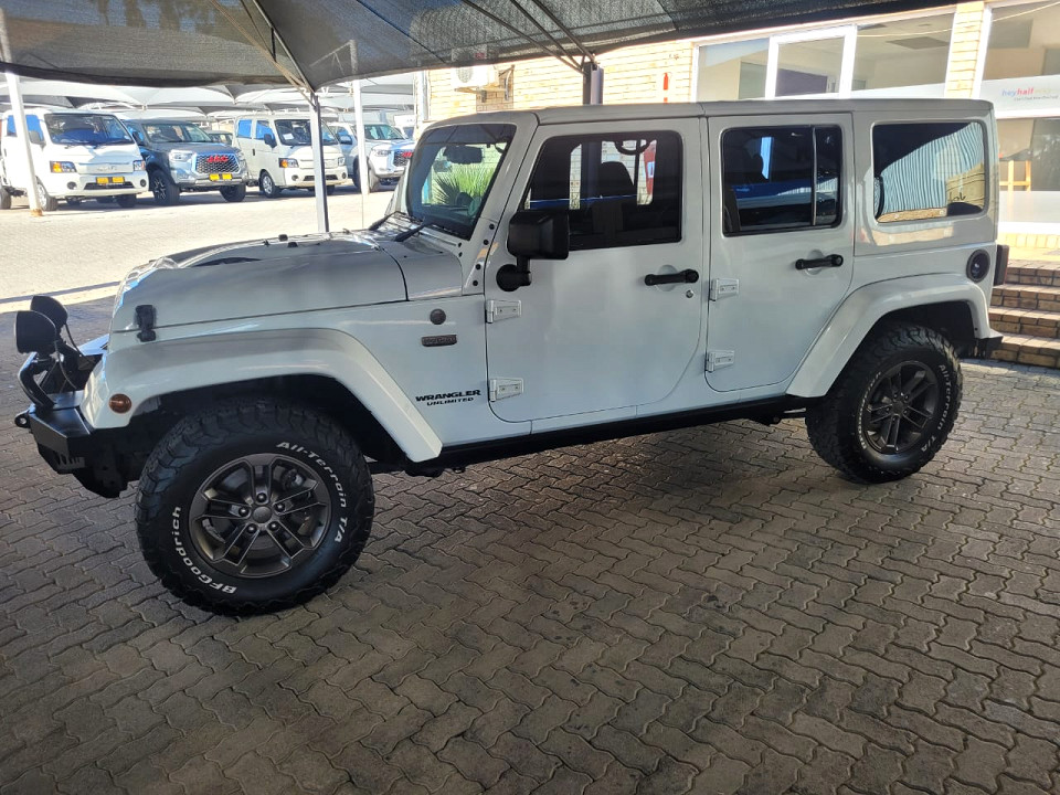 JEEP WRANGLER UNLTD SAHARA 3.6L V6 A/T, image 1