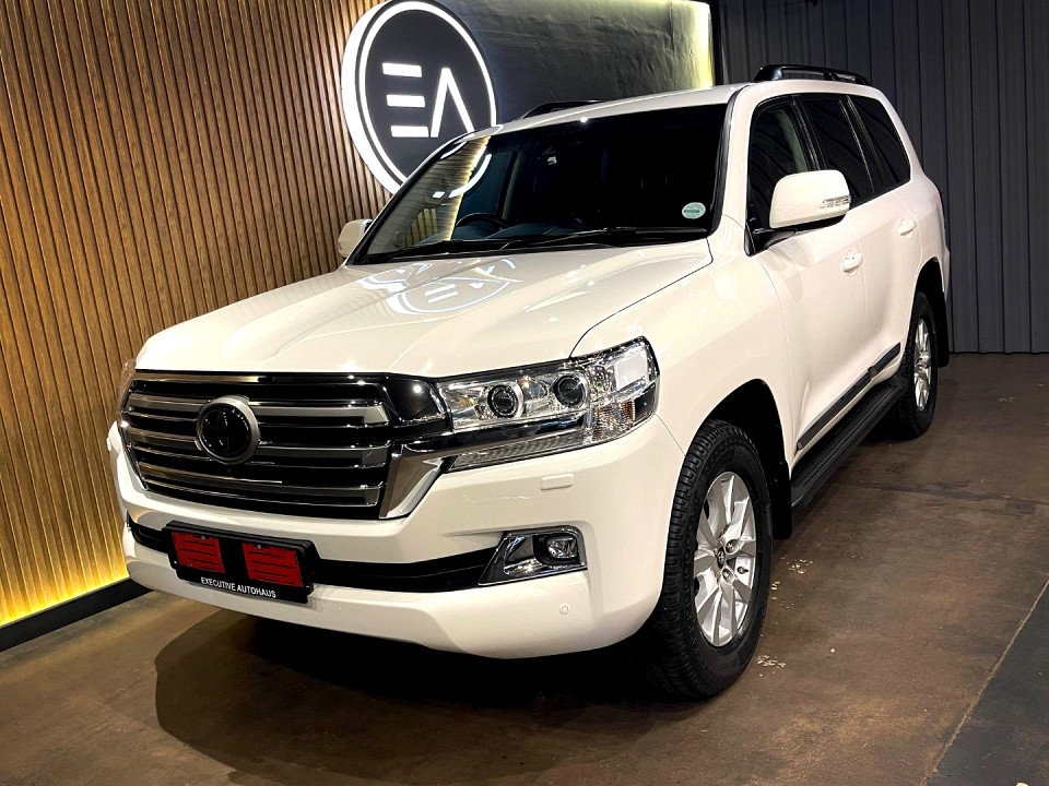 Toyota Land Cruiser 200 4.5D-4D V8 VX-R, image 1