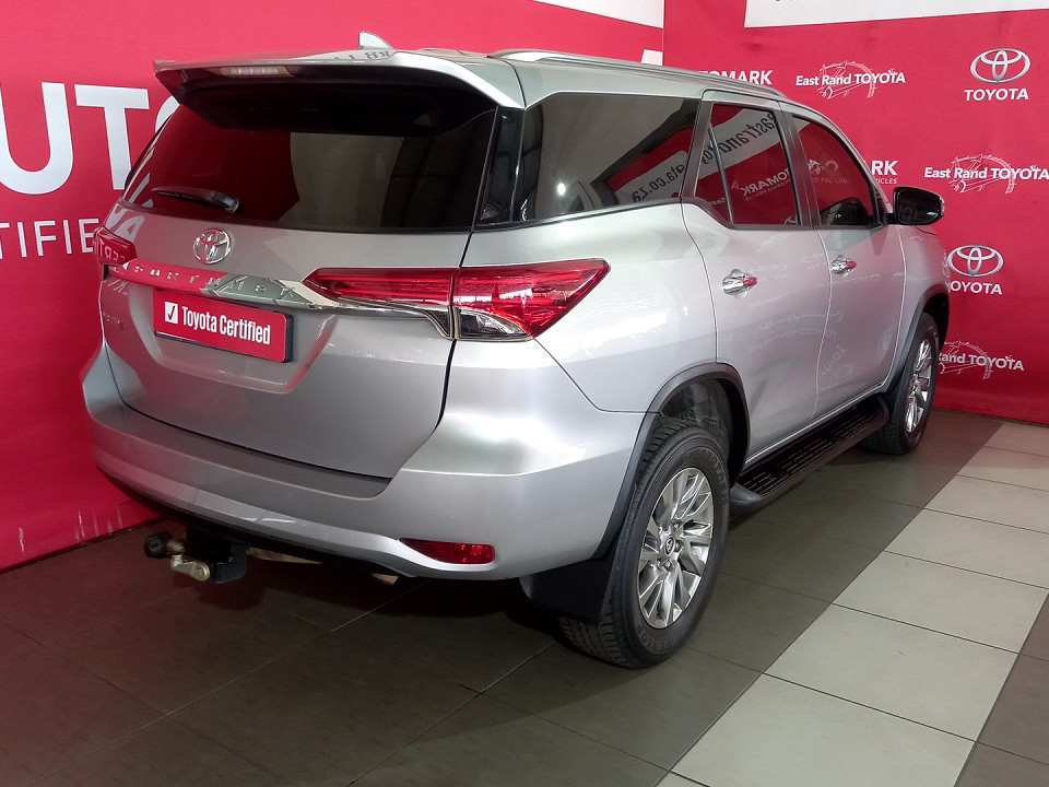 TOYOTA FORTUNER 2.8GD-6 R/B A/T, image 2
