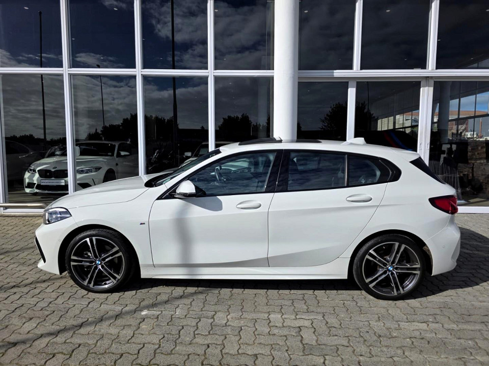 BMW 118i M Sport, image 2