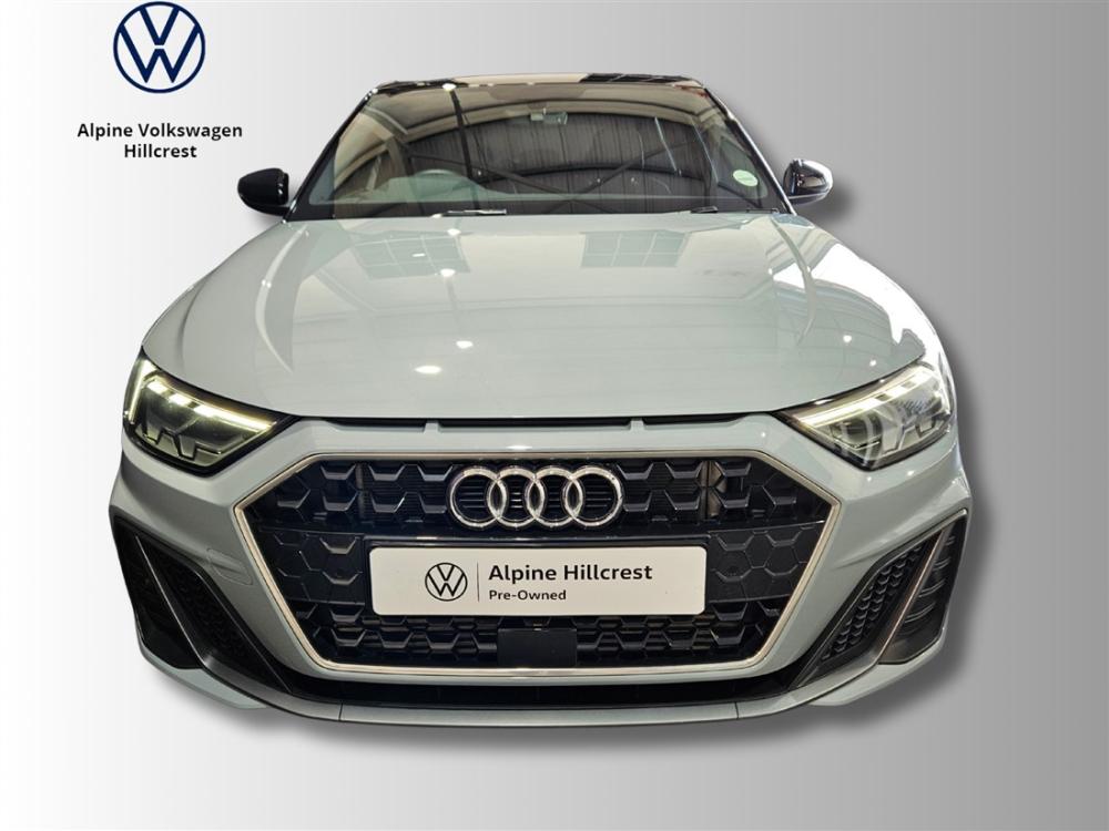 Audi A1 Sportback 2.0 TFSI S-Line S Tronic (40 TFSI), image 2