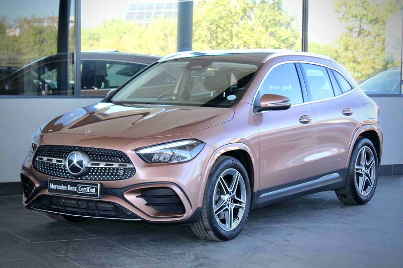 MERCEDES-BENZ GLA 200d A/T, image 1