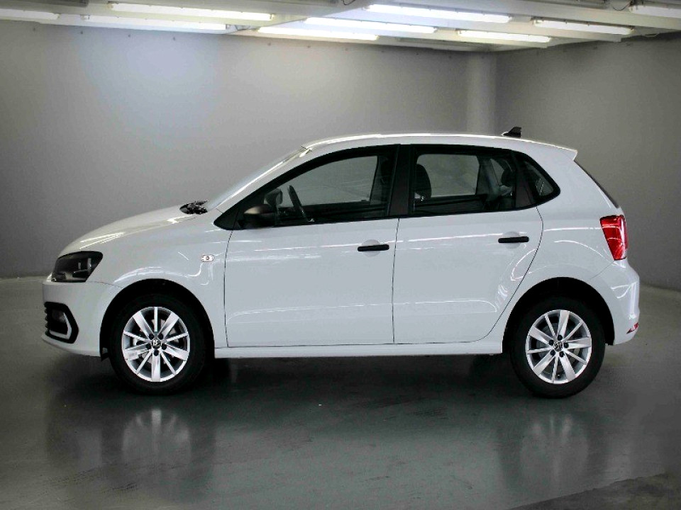 VOLKSWAGEN POLO VIVO 1.4 (5DR), image 2