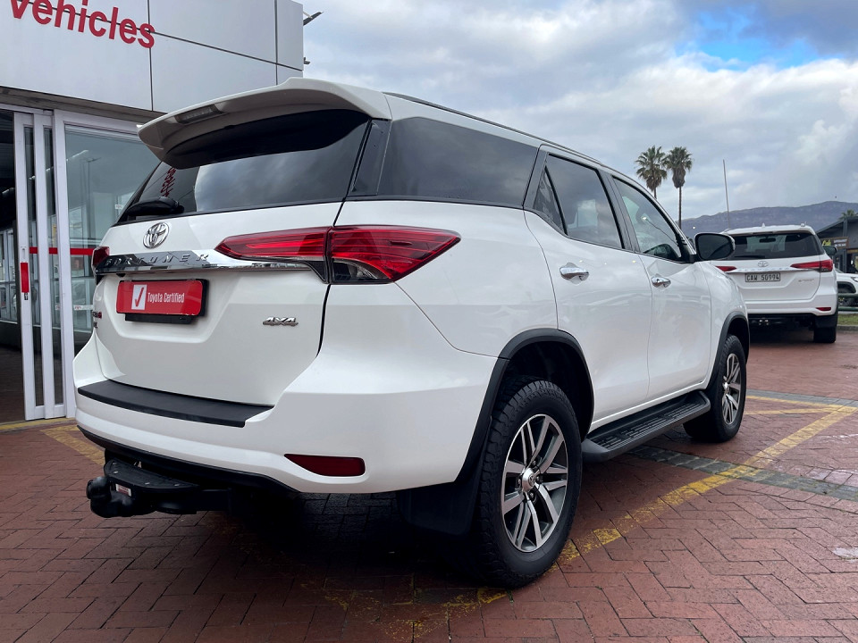TOYOTA FORTUNER 2.8GD-6 4X4 EPIC A/T, image 2
