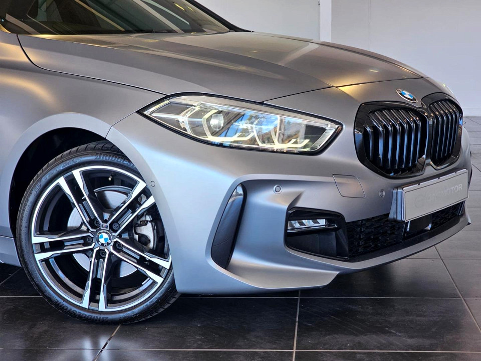 BMW 118d M SPORT A/T (F40), image 2