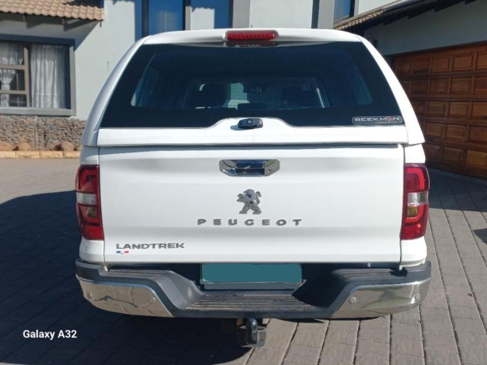 Peugeot Landtrek 4Action Double Cab 1.9L 110kW 6-Auto 4x4, image 2