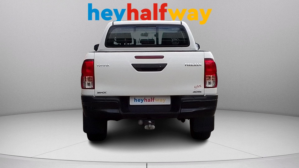 Toyota Hilux 2.4GD-6 double cab 4x4 SRX auto, image 2