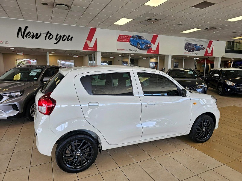 TOYOTA VITZ 1.0 XR AMT, image 2