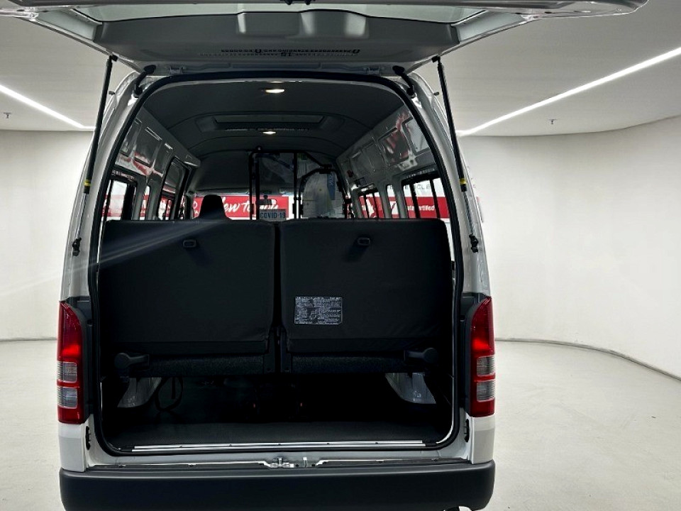 Toyota Hiace 2.5D-4D Ses\'fikile, image 2