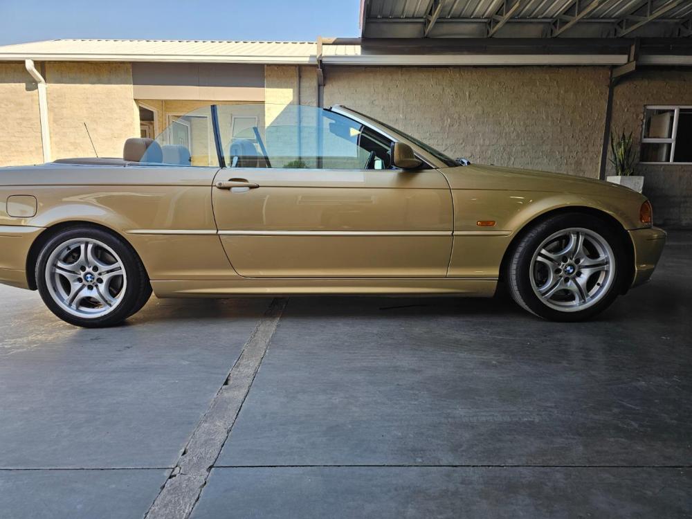 BMW 330 Ci Convertible AT, image 2