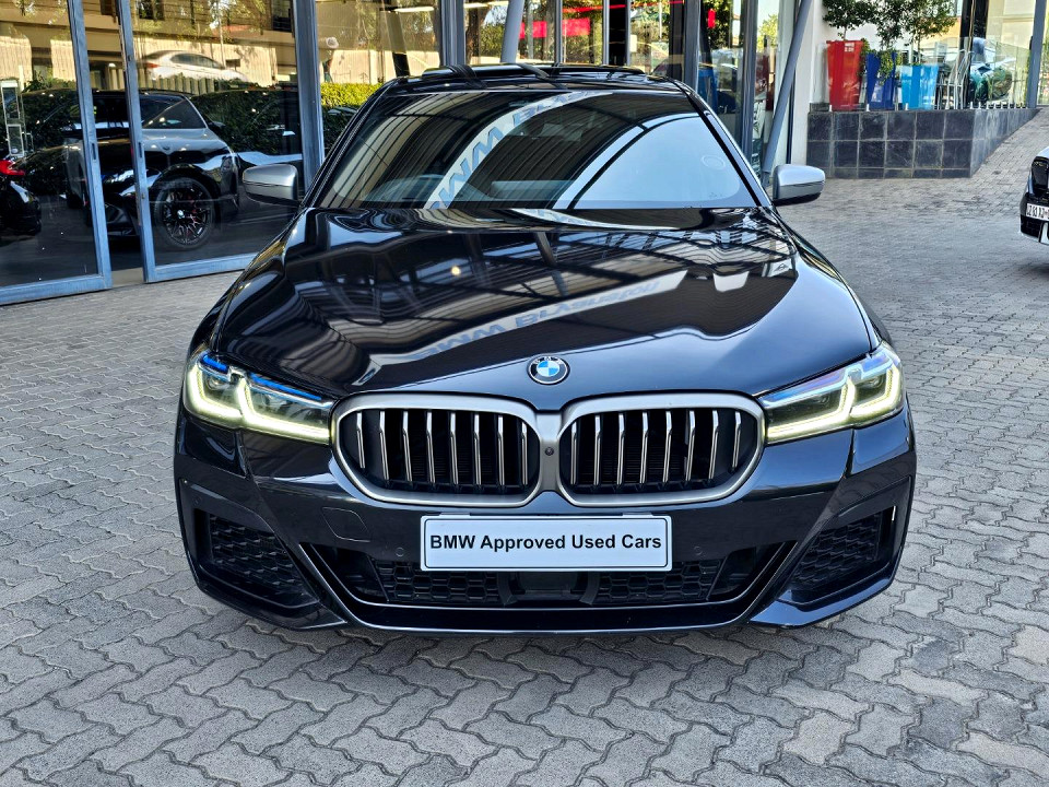 BMW M550i xDRIVE A/T (G30), image 2