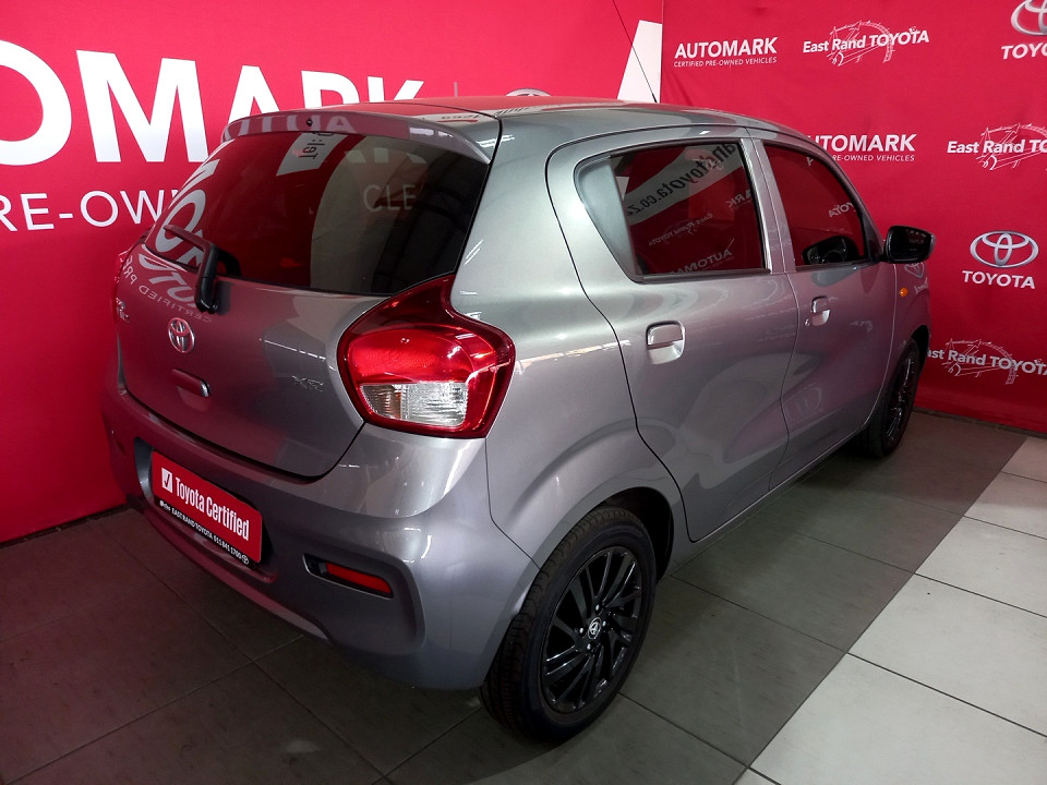 TOYOTA VITZ 1.0 XR, image 2