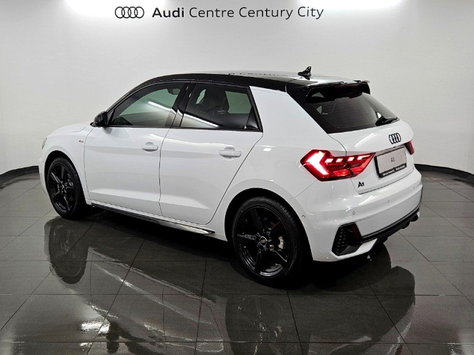 AUDI A1 SPORTBACK 30 TFSI BLACK EDITION S-TRONIC, image 2