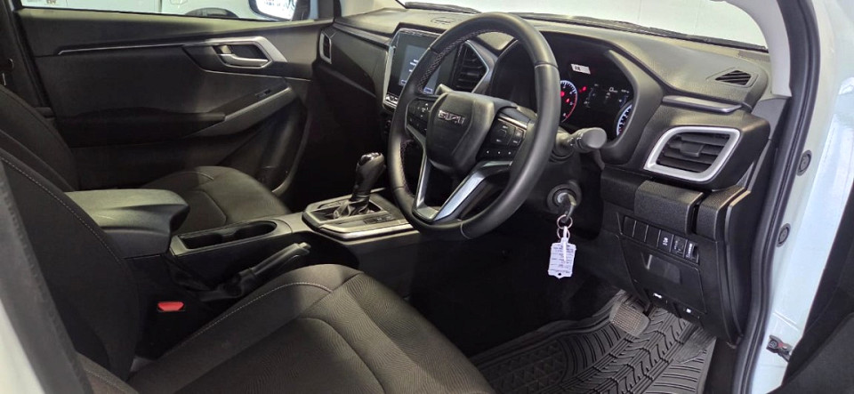 ISUZU D-MAX 1.9 Ddi HR LS A/T E-CAB, image 2