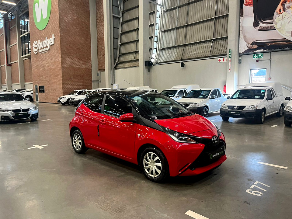 TOYOTA AYGO 1.0  X- PLAY (5DR), image 1