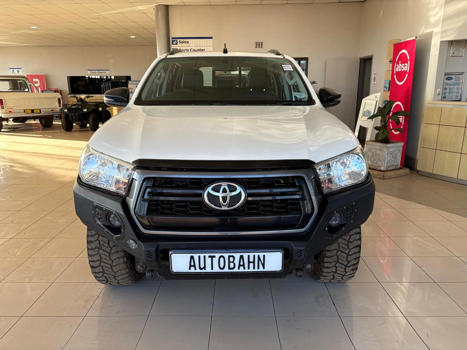Toyota Hilux 2.4GD-6 double cab 4x4 SRX auto, image 2