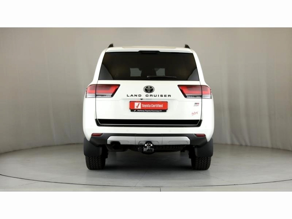 Toyota Land Cruiser 300 V6 3.5T GR-S, image 2
