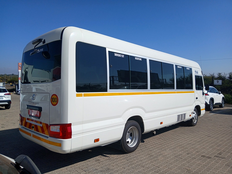 TOYOTA COASTER 4.0D 23 SEATER B/S, image 2