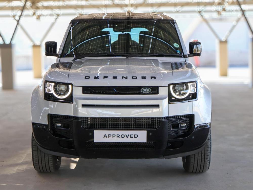 Land Rover Defender 130 3.0D X-Dynamic HSE (D300), image 2