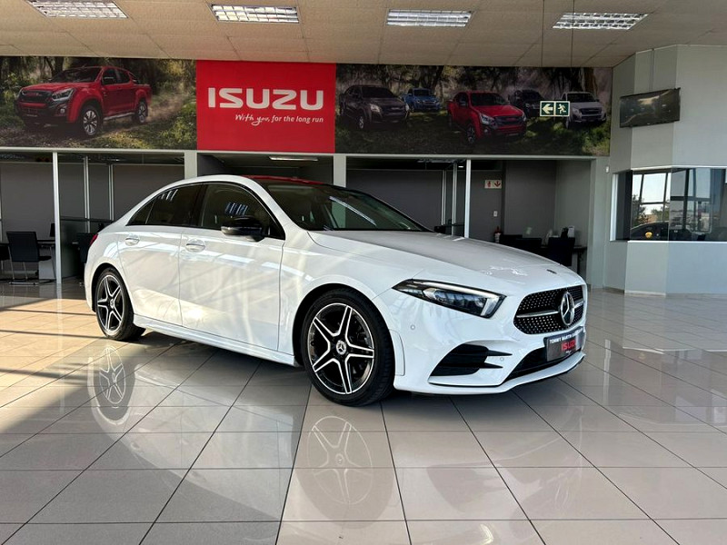 MERCEDES-BENZ A200 (4DR), image 1