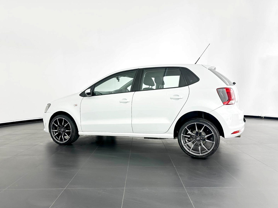 VOLKSWAGEN POLO VIVO 1.6 COMFORTLINE TIP (5DR), image 2
