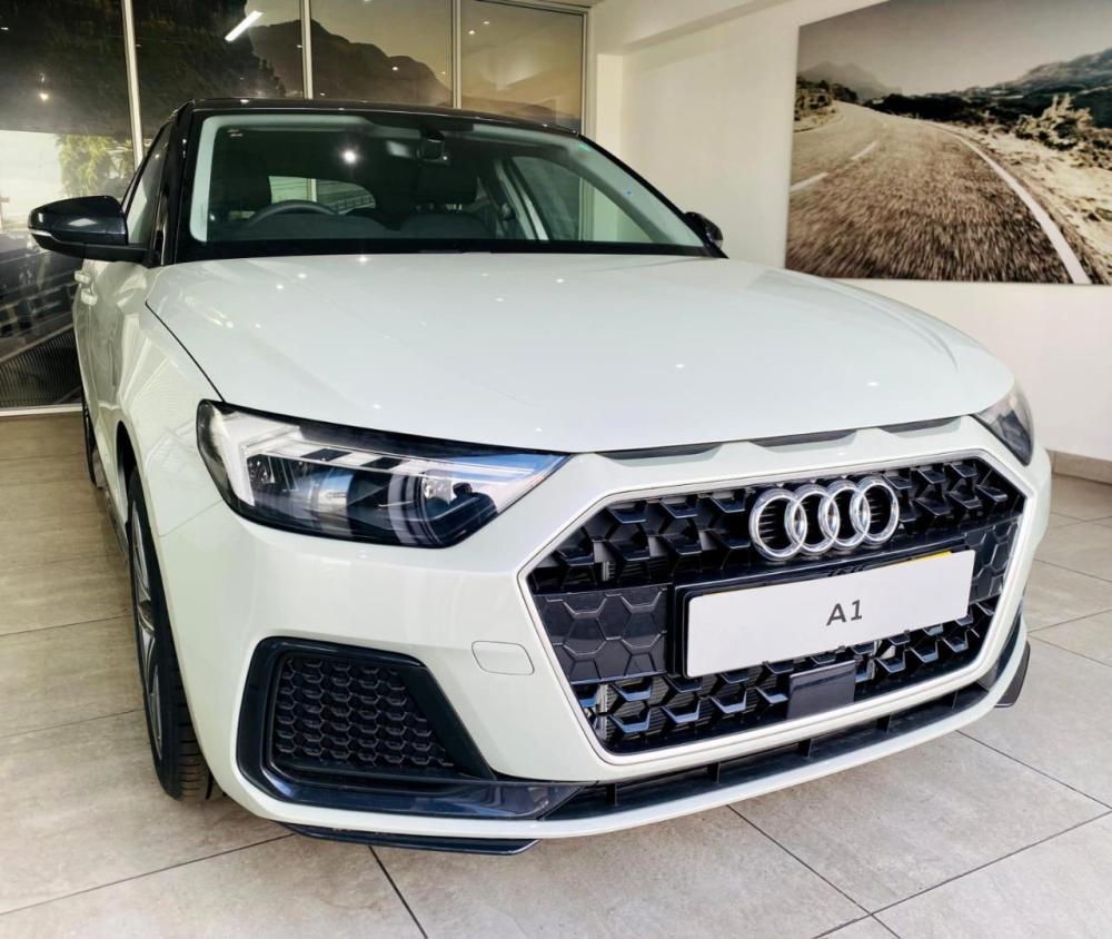 Audi A1 Sportback Sportback Advanced 30 TFSI S tronic, image 1
