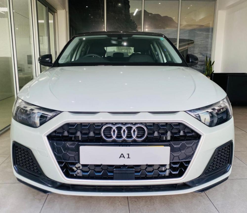Audi A1 Sportback Sportback Advanced 30 TFSI S tronic, image 2