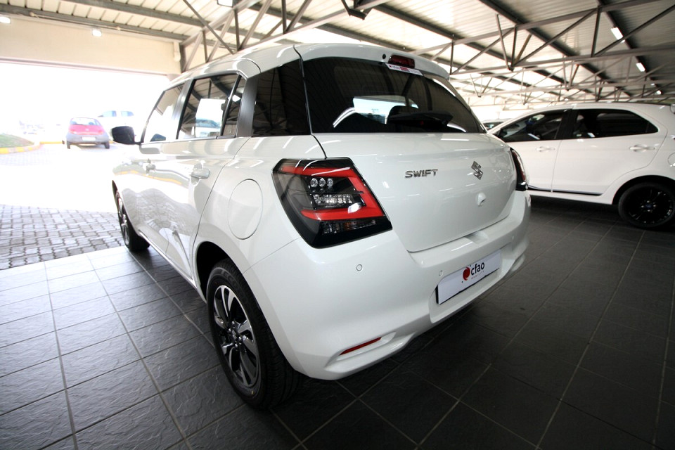 SUZUKI SWIFT 1.2 GLX CVT, image 2
