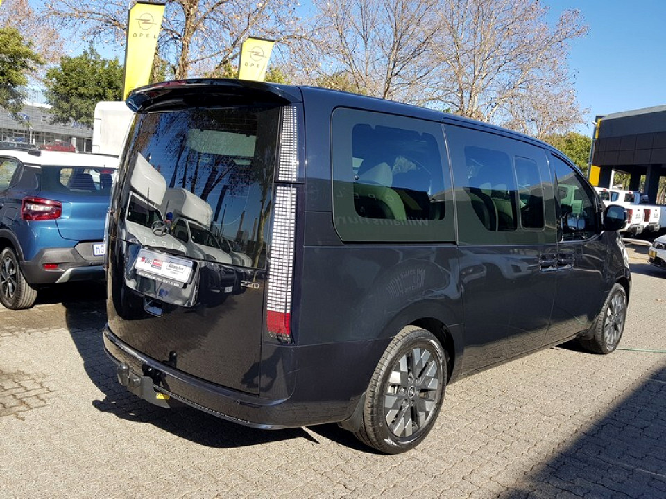 HYUNDAI STARIA 2.2D LUXURY A/T, image 2