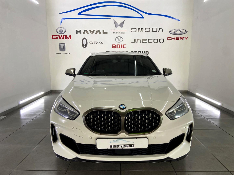 BMW M135i xDrive, image 2