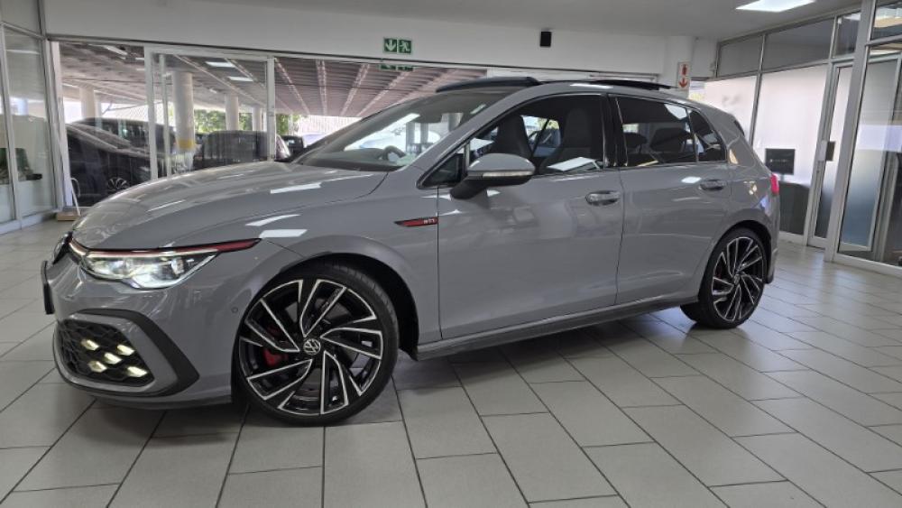 Volkswagen Golf 8 GTI 2.0 TSI DSG, image 2