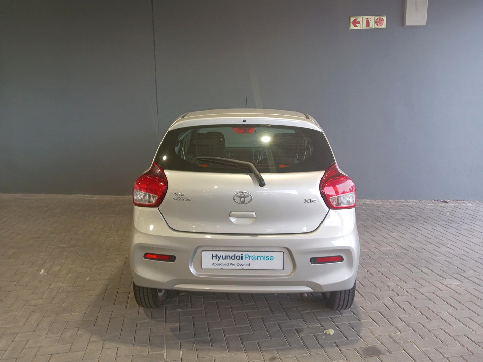 TOYOTA VITZ 1.0 XR, image 2