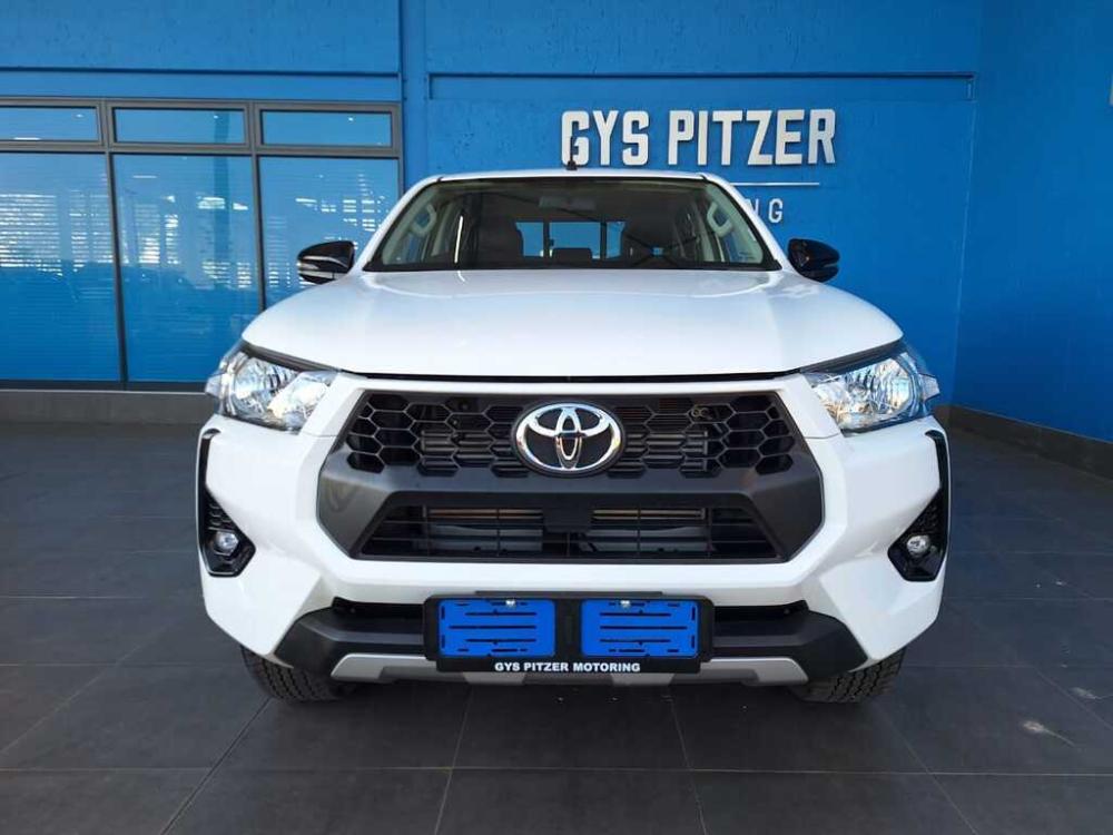 Toyota Hilux Double Cab 2.4GD6 4X4 Raider AT, image 2