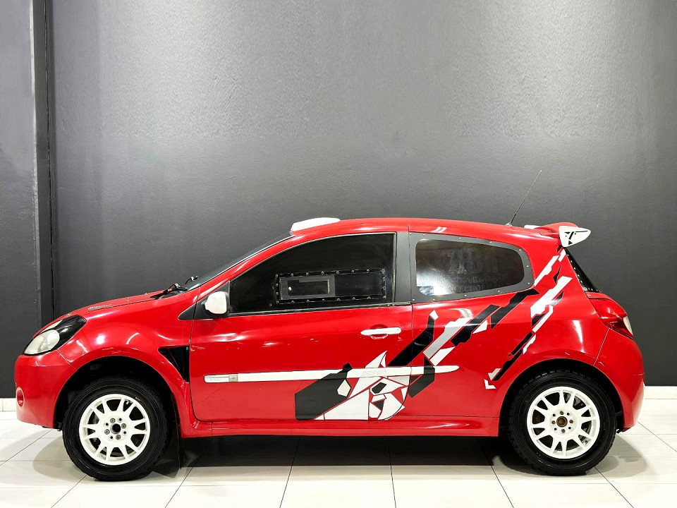 RENAULT CLIO III 2.0 SPORT 3Dr, image 2