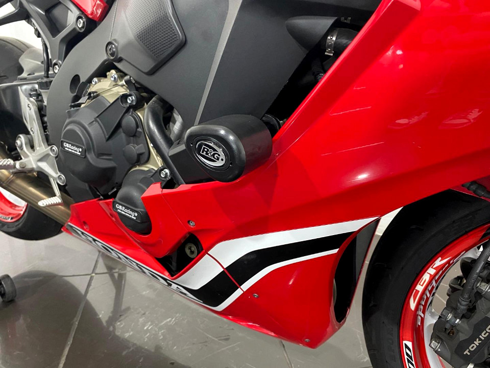 HONDA 1000RR, image 2