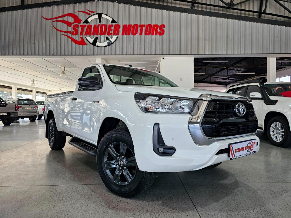 Toyota Hilux 2.4 GD-6 4X4 Raider 6MT, image 1