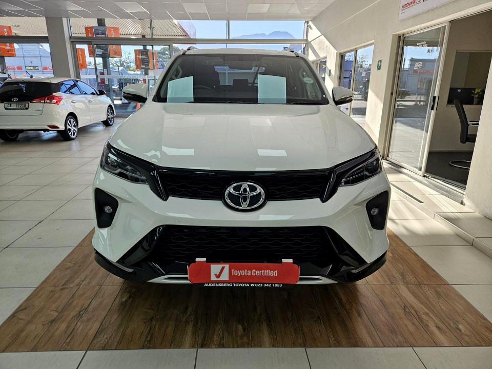 TOYOTA FORTUNER 2.4GD-6 4X4 A/T, image 2