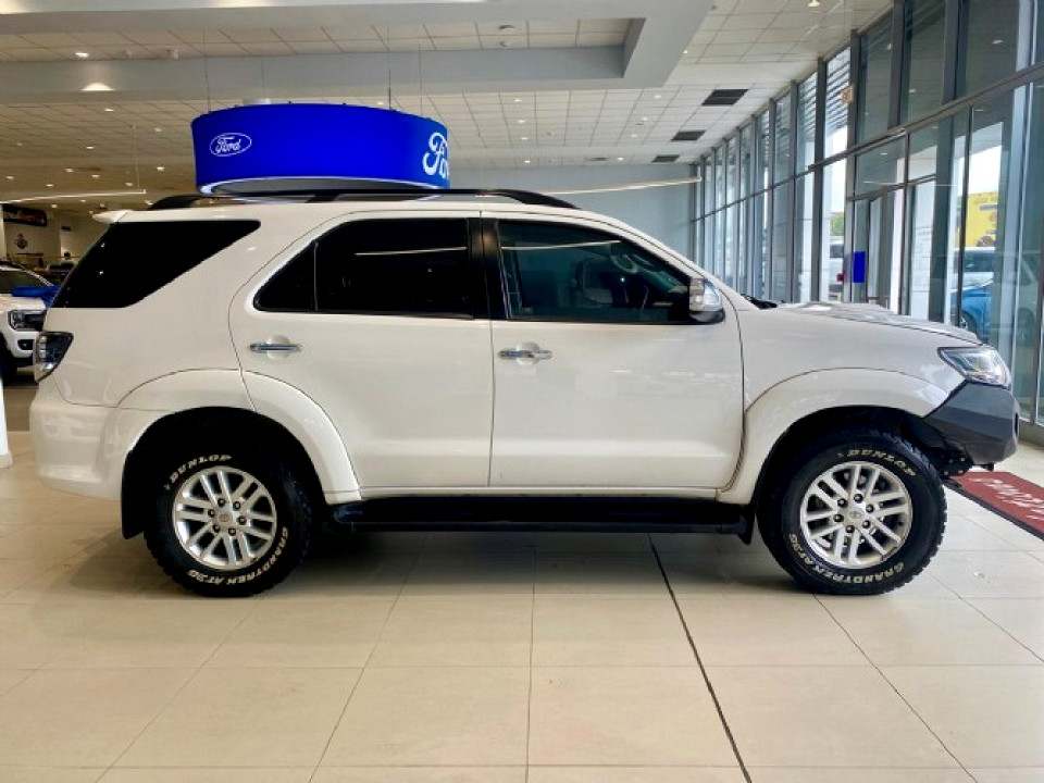 Toyota Fortuner 3.0D-4D 4x4 auto, image 2