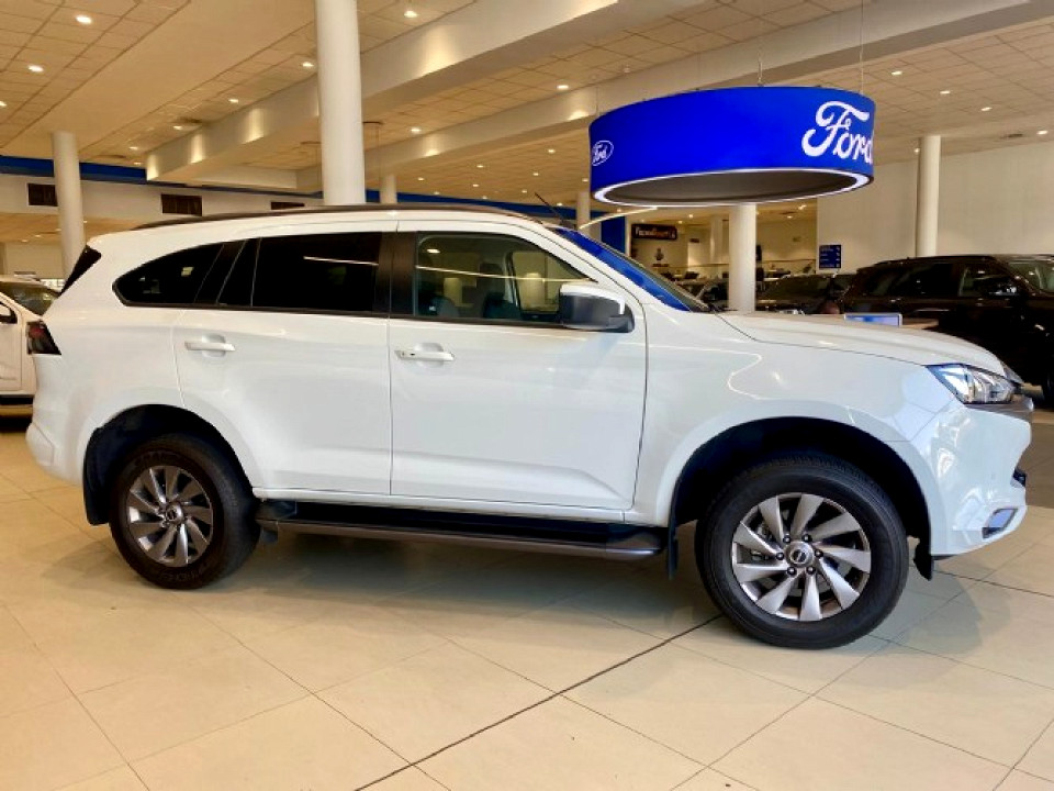 ISUZU MU-X 3.0D LS A/T, image 2