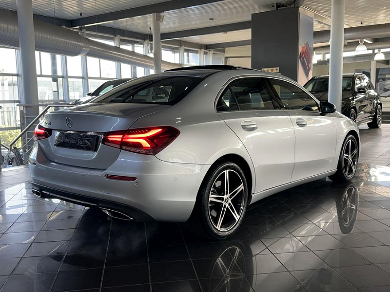 MERCEDES-BENZ A200 PROGRESSIVE (4DR), image 2
