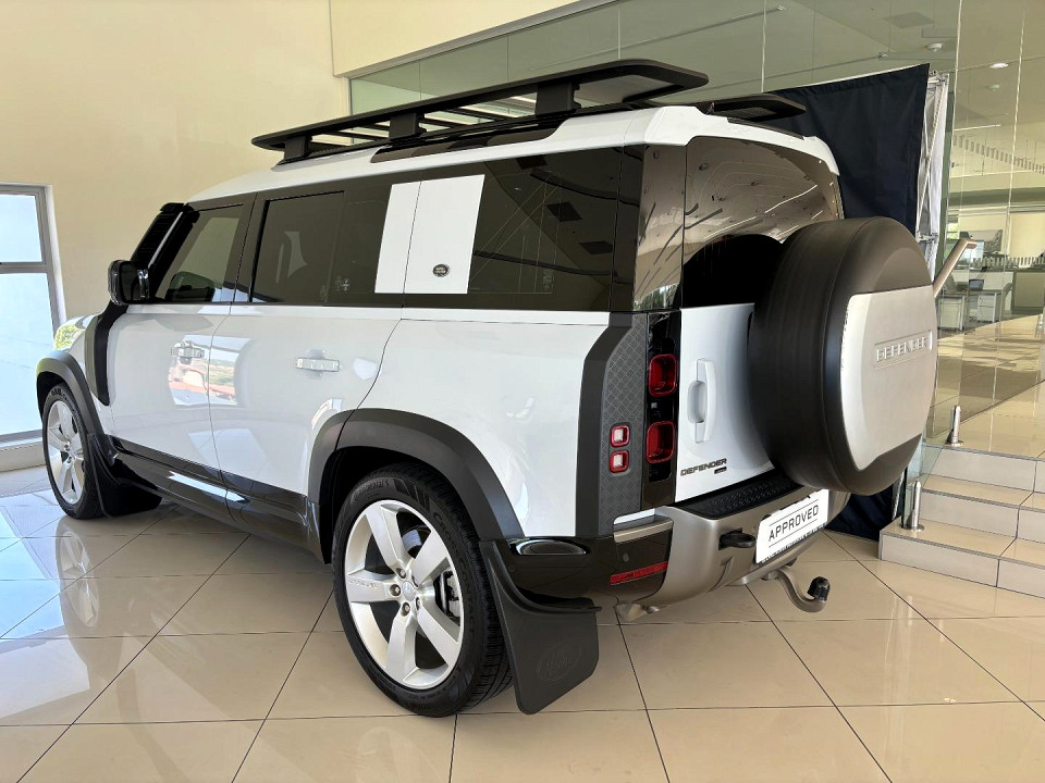 LAND ROVER DEFENDER 110 D300 HSE X-DYNAMIC, image 2