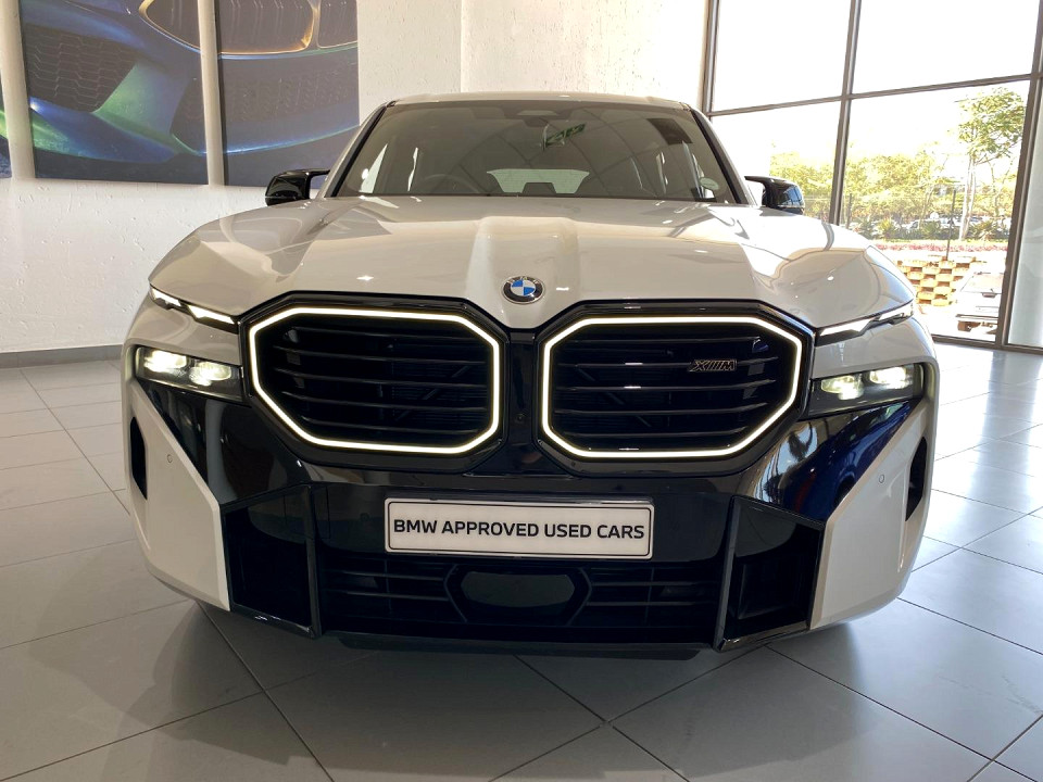 BMW XM 4.4 (PHEV), image 2
