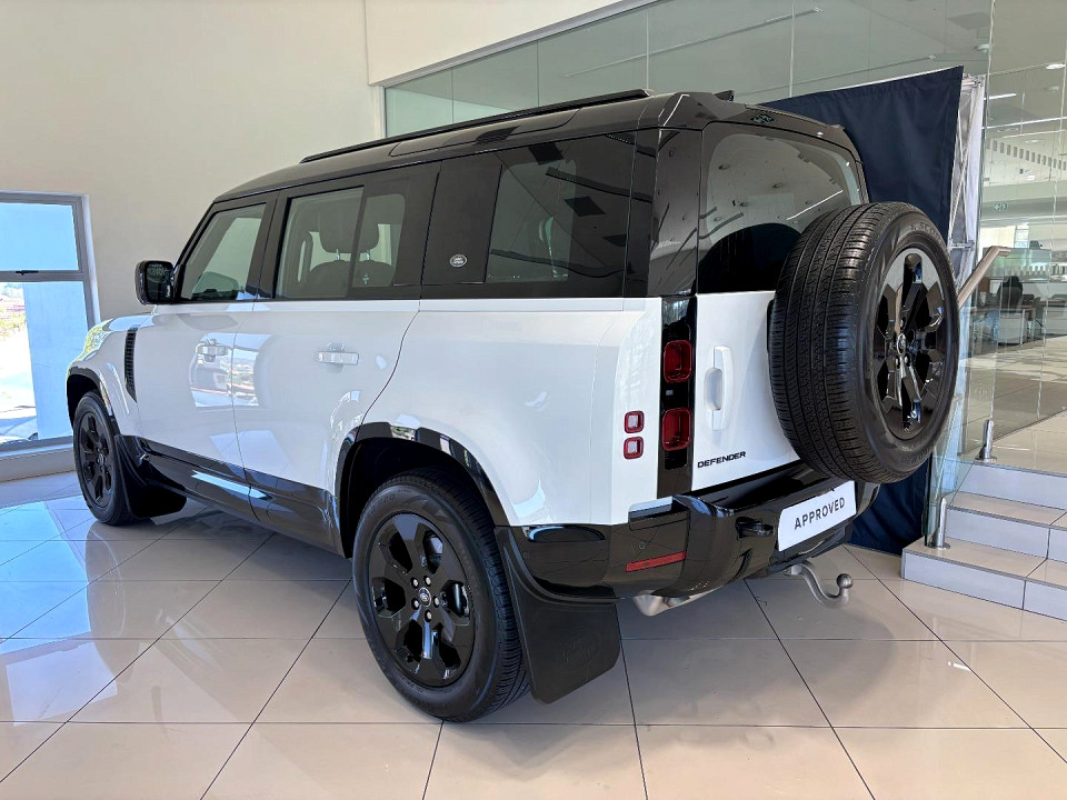 LAND ROVER DEFENDER 110 D300 HSE X-DYNAMIC, image 2